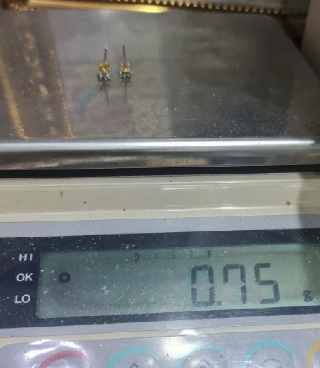 พร้อมส่งและสั่งผลิตต่างหูเพชรแท้งานดอกพิกุลเล่นไฟ ใส่ได้ทุกโอกาส แต่งงาน หมั้น ใส่เที่ยว ออกงาน ทองคำ 9K เพชรแท้ 0.15 กะรัต ราคาถูกมาก ส่งฟรี