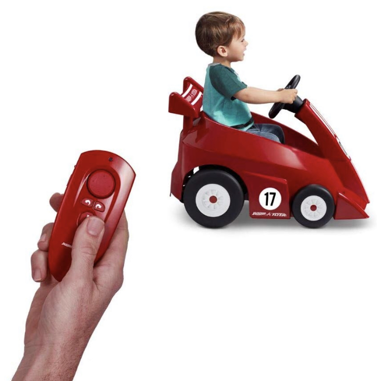 รถแบตเตอรี่พร้อมแบตเตอรี่ Radio Flyer Grow with Me Racer