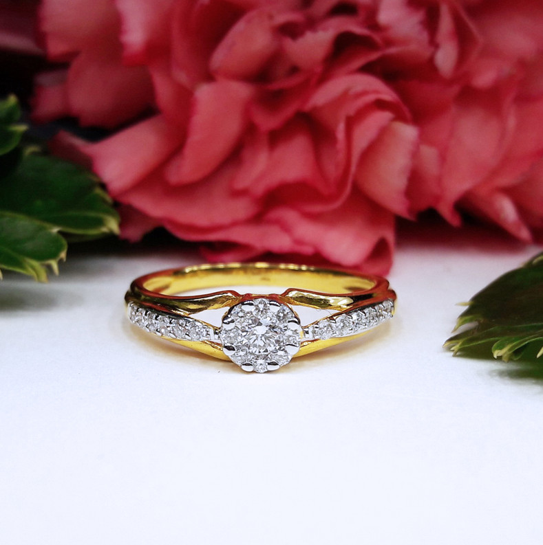 สั่งผลิตเพชรเบลเยี่ยมคัท แหวนแต่งงาน แหวนหมั้น ใส่เที่ยว ออกงาน แหวนทองคำ 18K เพชรแท้ 0.25 กะรัต 2.46 กรัม น้ำ 99 ราคาถูกมาก มีใบรับประกันค่ะ