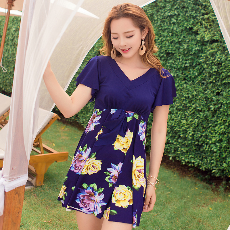 ชุดว่ายน้ำ เซต 2ชิ้น ชุด+กางเกง รอบอก 35-40 รอบเอว 27-33สะโพก 36-42 นิ้ว ยาว 30 นิ้ว ผ้าไม่หนานะคะ