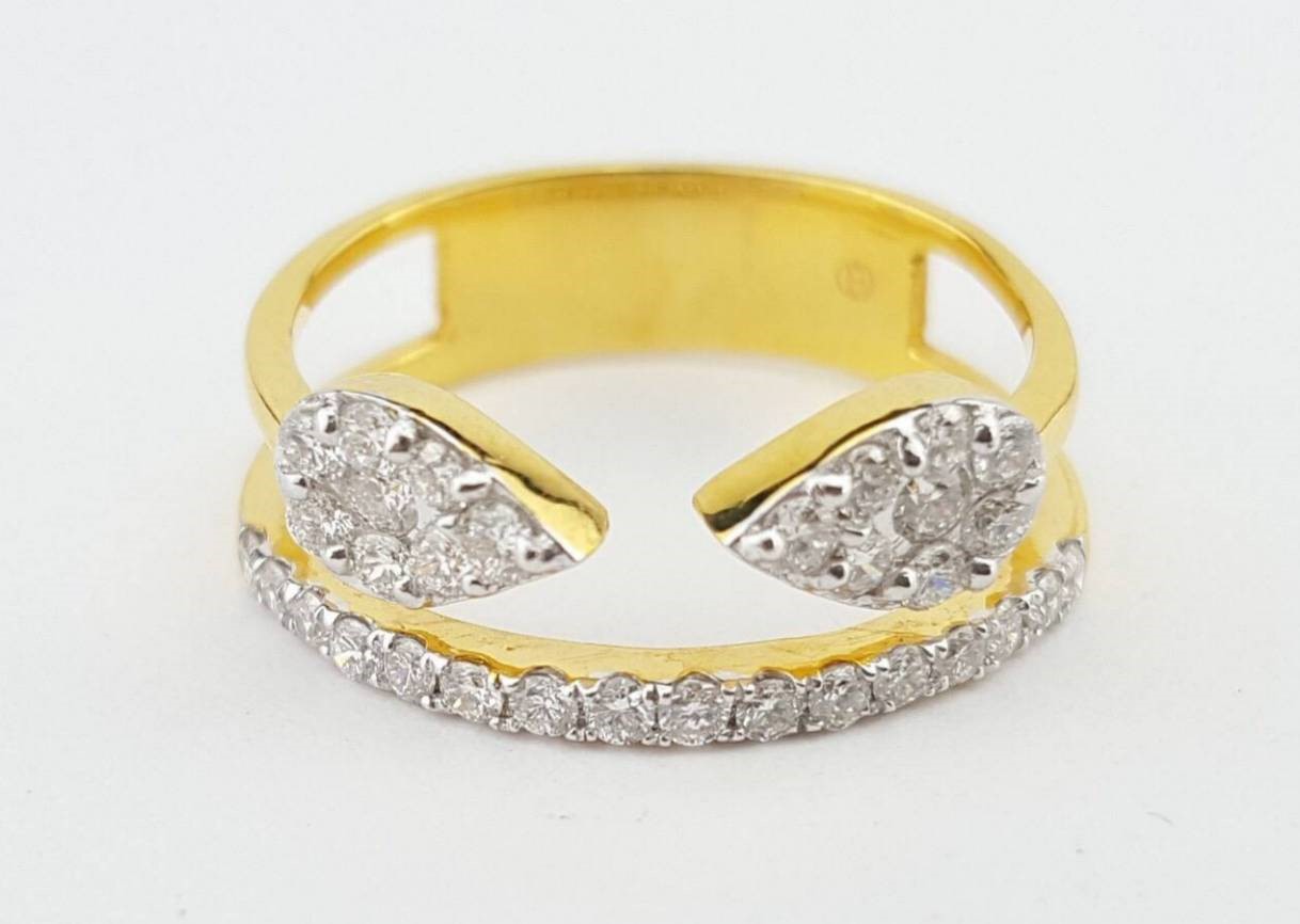 สั่งผลิตเพชรเบลเยี่ยมคัท แหวนแต่งงาน แหวนหมั้น ใส่เที่ยว ออกงาน แหวนทองคำ 18K เพชรแท้ 0.54 กะรัต 3.13 กรัม น้ำ 99 ราคาถูกมาก มีใบรับประกันค่ะ
