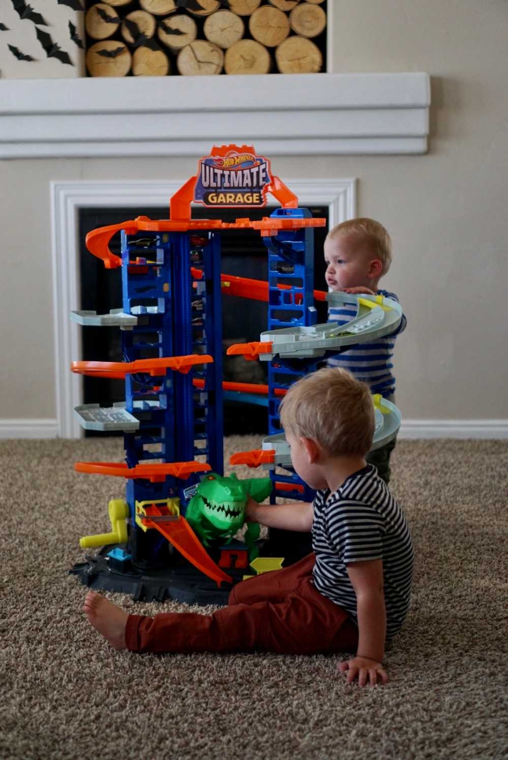 โรงเก็บรถ Hot Wheels Ultimate Garage 2