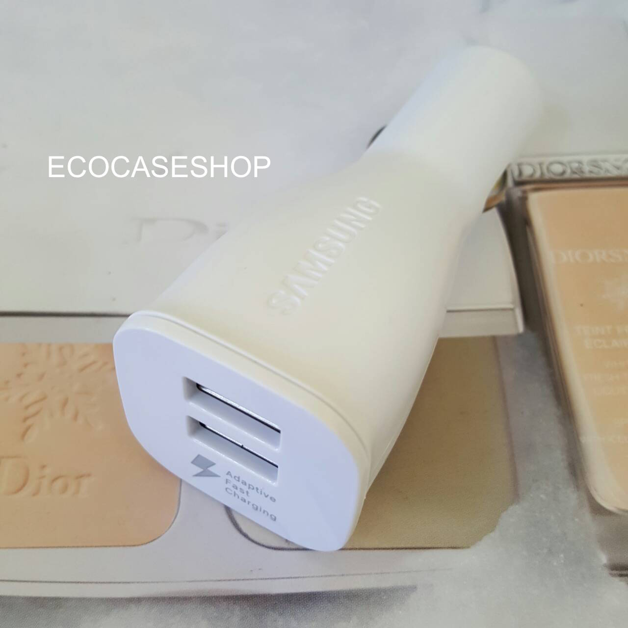 เต้าชาร์จในรถยนต์ Fast Charge USB2port สีขาว