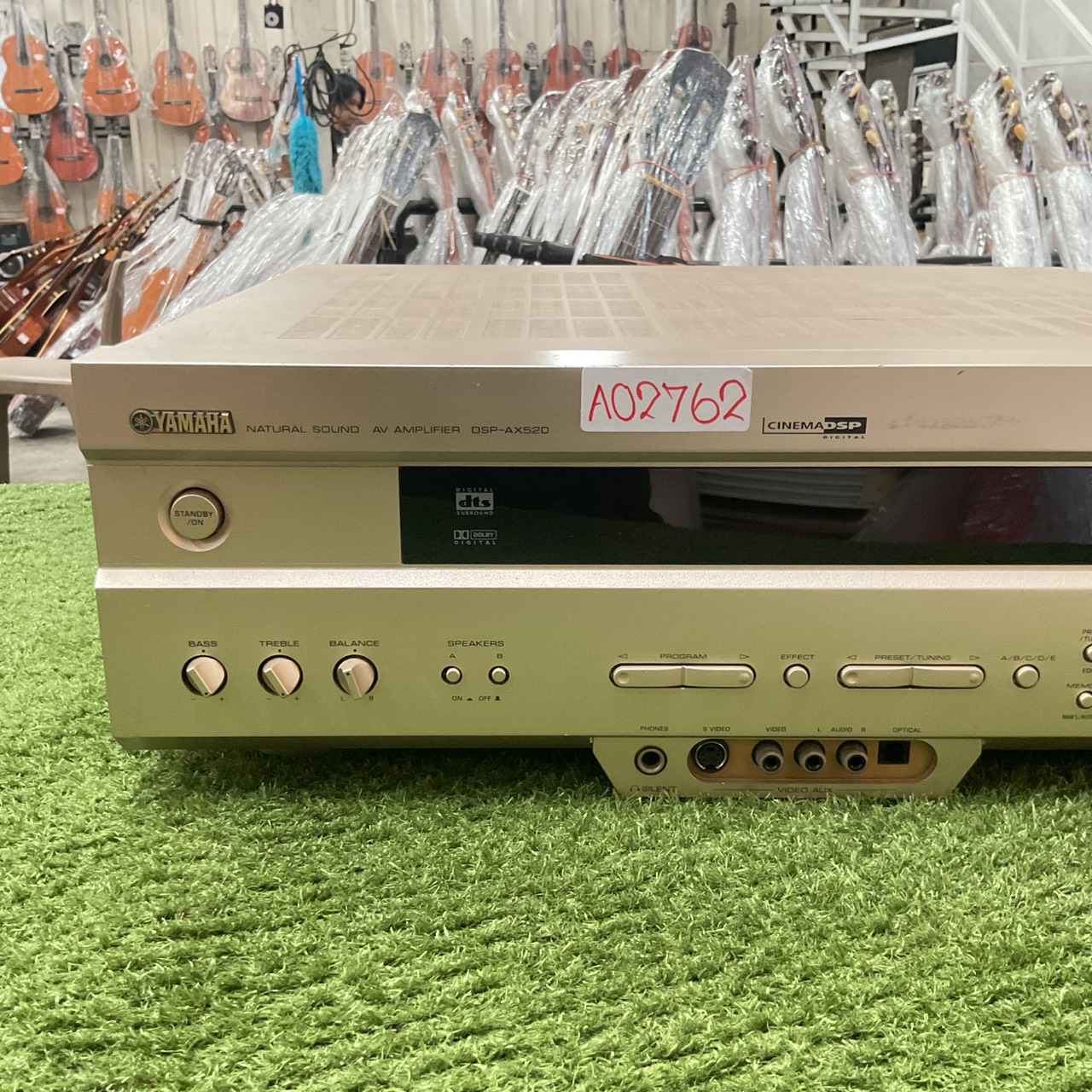 เครื่องขยายเสียง YAMAHA : DSP-AX520