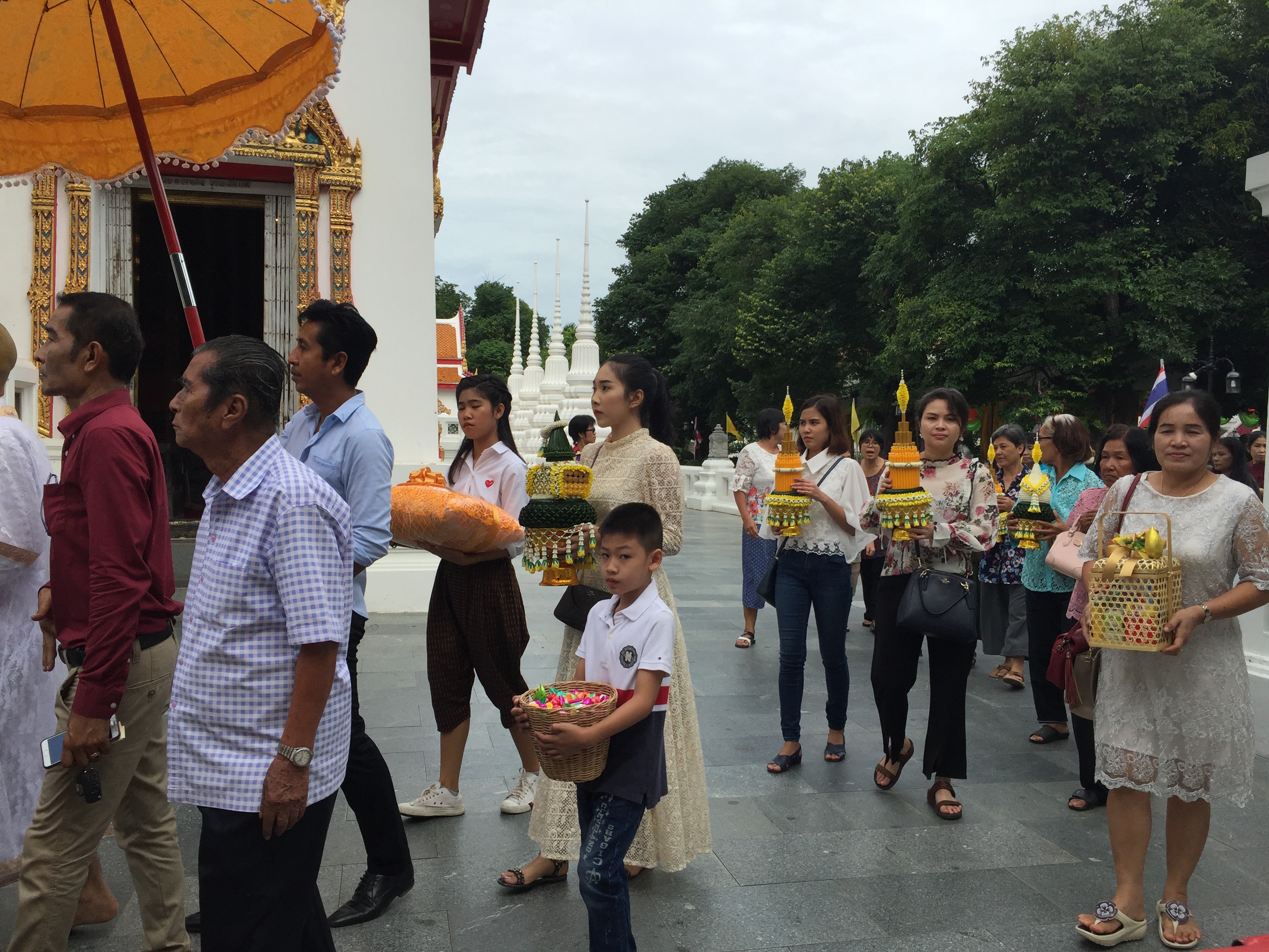 ชุดเครื่องบวชดอกไม้สด ส่งงาน วัดเสนาสฯ จ.พระนครศรีอยุธยา
