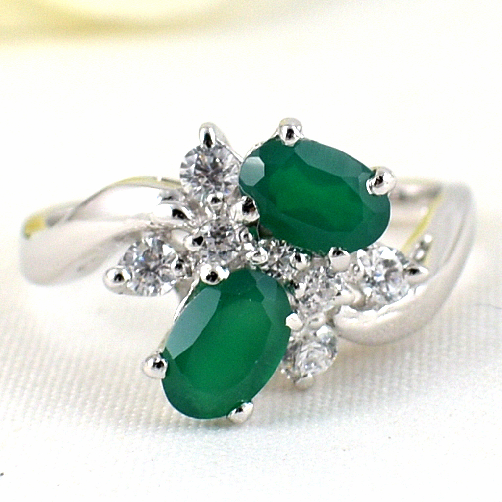 แหวนเงินแท้ราคาถูกชุบทองคำขาว พลอยแท้กรีนอะเกท 0.84 กะรัต เพชรCZ 0.235 กะรัต งานประณีตสวยงาม สั่งผลิตค่ะ