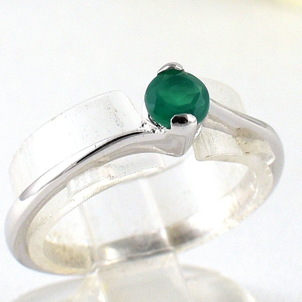 แหวนเงินแท้ราคาถูกชุบทองคำขาว พลอยแท้กรีนอะเกท 0.35 กะรัต งานประณีตสวยงาม สั่งผลิตค่ะ