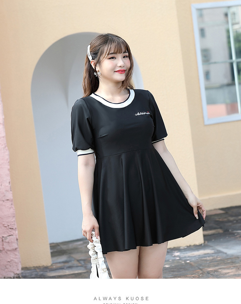 ชุดว่ายน้ำเซต2ชิ้น 9xl ชุด+ขาสั้น รอบอก54-62 เอว46-56สะโพก56-64 ยาว 37 นิ้วค่ะ ผ้าดี งานสวยมากค่ะ