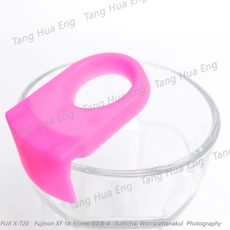 ขารองขวดเบียร์ ( Beer holder clip ) สีชมพู