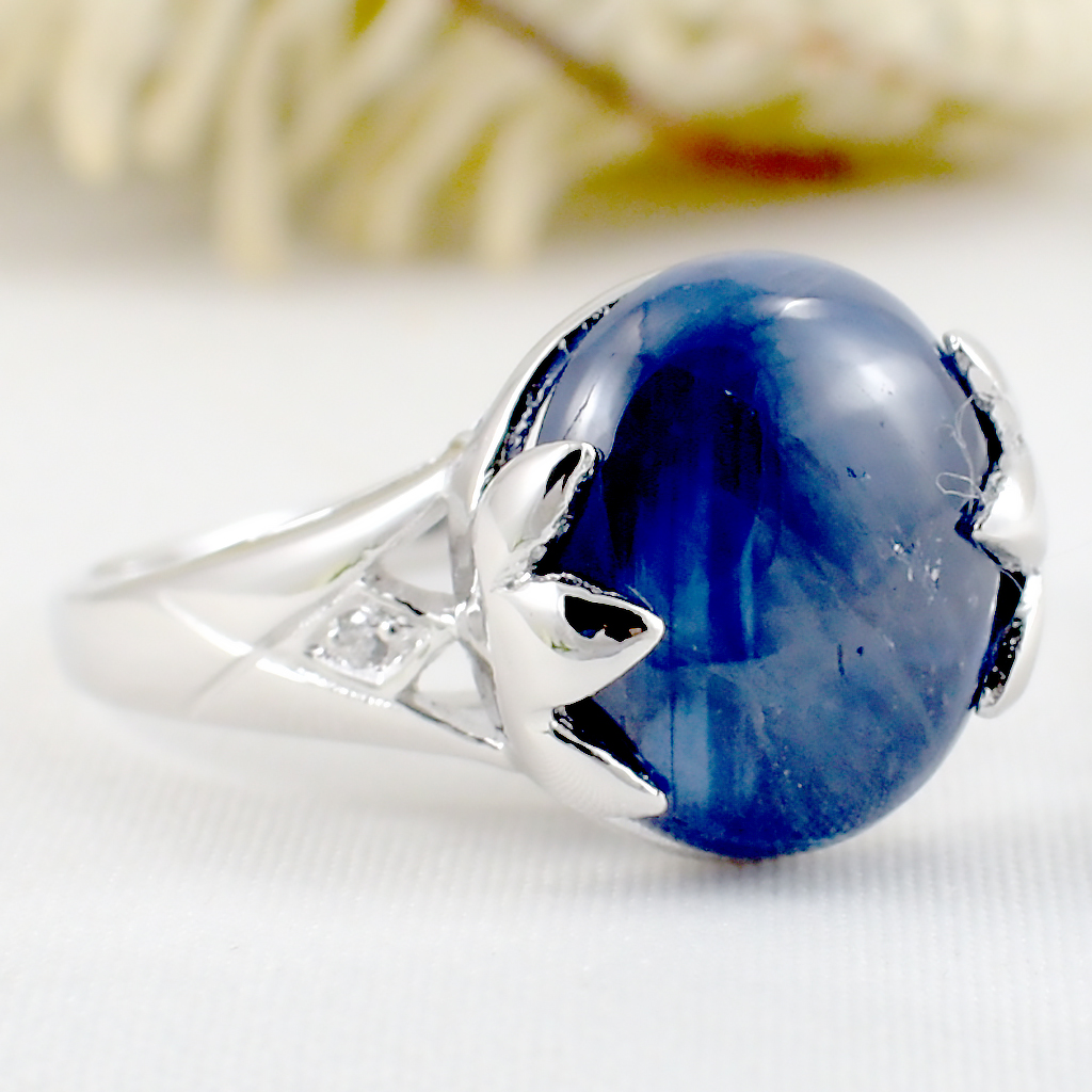 แหวนเงินแท้ราคาถูกชุบทองคำขาว ไพลินแท้ 8.50 กะรัต เพชรCZ 0.02 กะรัต งานประณีตสวยงาม สั่งผลิตค่ะ