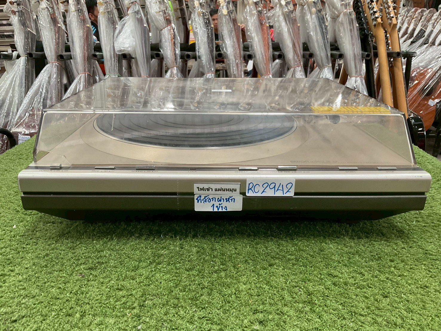 เครื่องเล่นแผ่นเสียง DENON : DP-31F