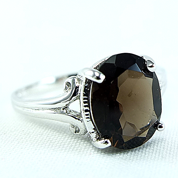 แหวนเงินแท้ราคาถูกชุบทองคำขาว พลอยแท้สโมกกี้ควอทซ์ 2.25 กะรัต งานประณีตสวยงาม สั่งผลิตค่ะ