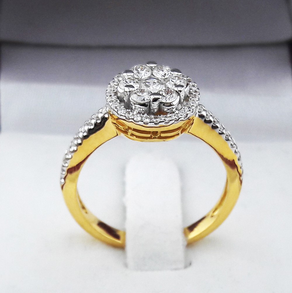 สั่งผลิตเพชรเบลเยี่ยมคัท แหวนแต่งงาน แหวนหมั้น ใส่เที่ยว ออกงาน แหวนทองคำ 18K เพชรแท้ 0.83 กะรัต 4.70 กรัม น้ำ 99 ราคาถูกมาก มีใบรับประกันค่ะ