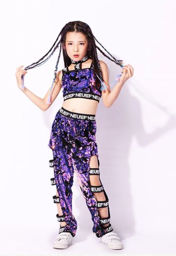 ชุดเต้น ชุดแดนซ์ สีม่วง ปักเลื่อม พร้อมเสื้อแจ๊คเก็ต