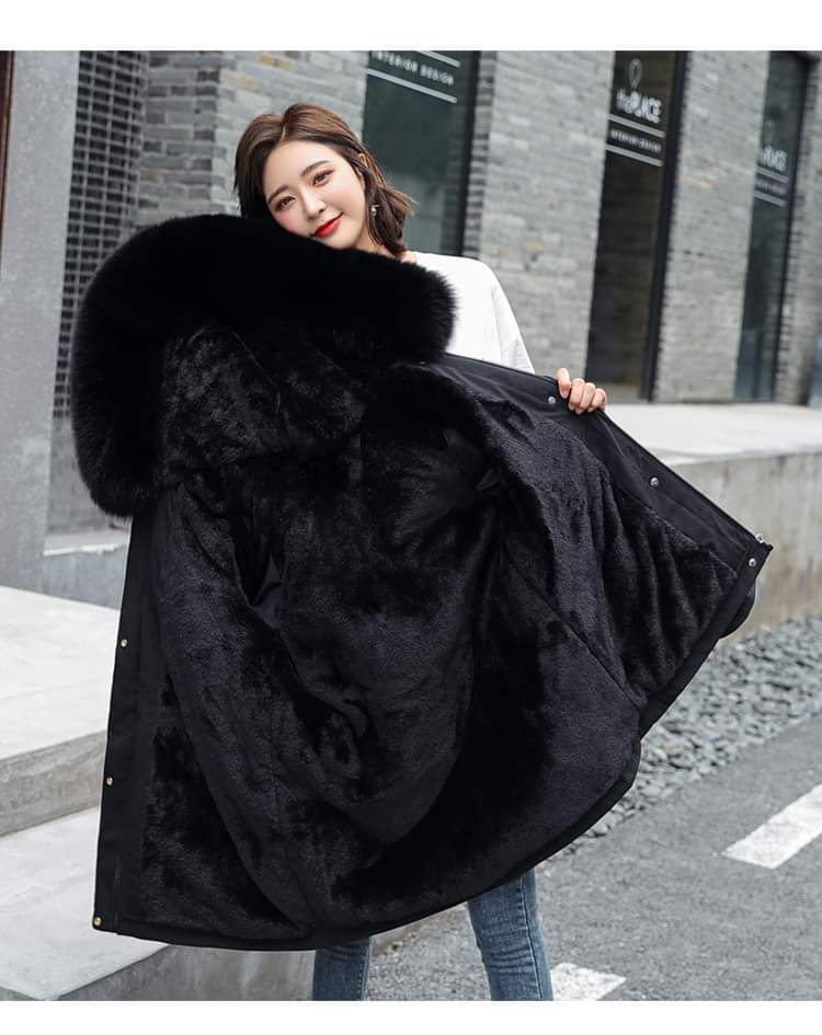 เสื้อคลุมกันหนาวไซส์ใหญ่ สำหรับอุณหภูมิ 10กว่าองศาถึงติดลบกันเลยนะคะ รอบอกหน้าผ้า 48 เหมาะสำหรับอก 40-46 รอบวงแขน 18 ตัวเสื้อยาว 29 นิ้ว ด้านในเสื้อบุขนหนานุ่มมากๆค่ะ ราคา 990 บาทค่ะ #ชุดว่ายน้ําคนอ้วนราคาถูก #ชุดว่ายน้ำพร้อมส่ง #ชุดว่ายน้ำคนอ้วน #swimfor