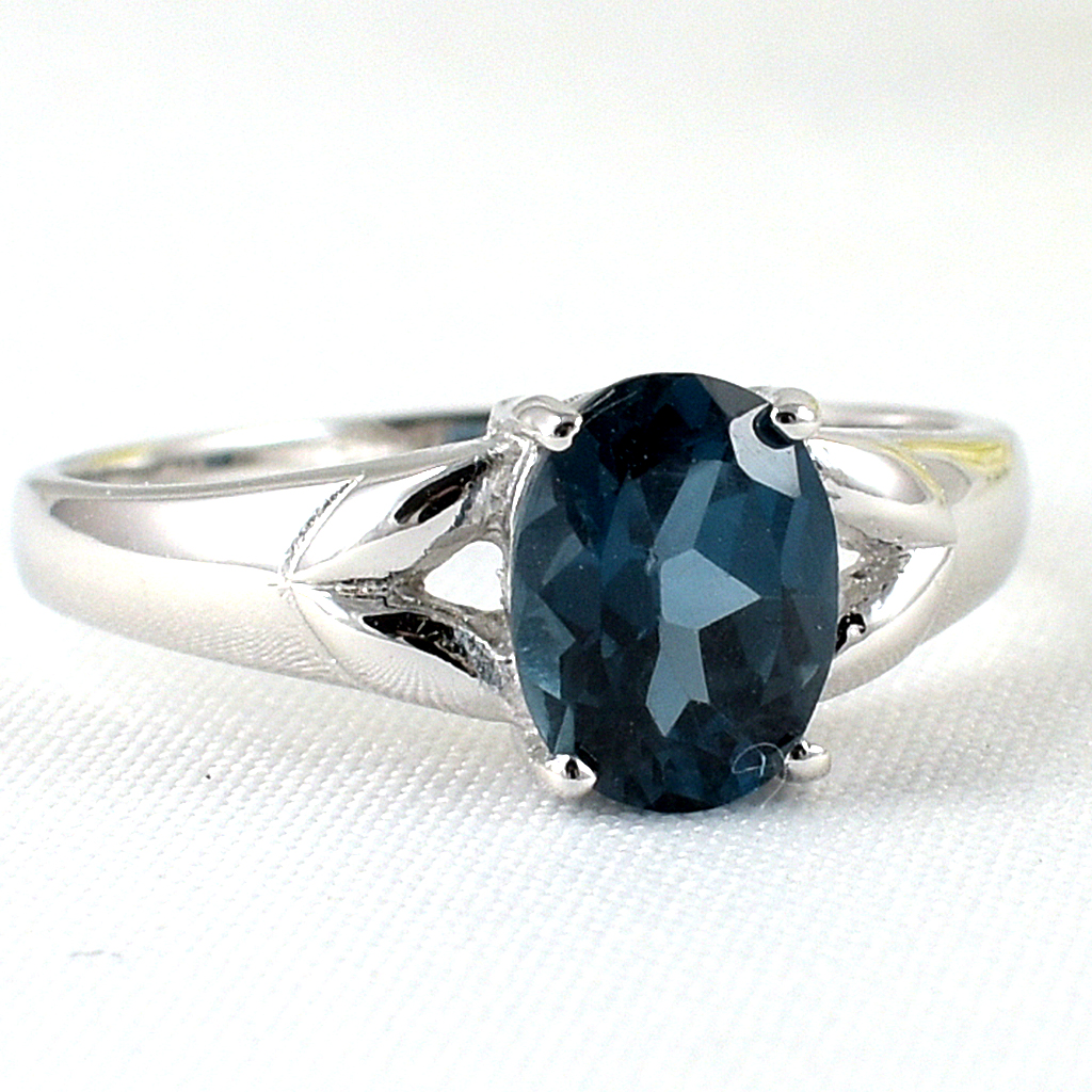 แหวนเงินแท้ราคาถูกชุบทองคำขาว ลอนดอนบลูโทปาซแท้ 1.40 กะรัต งานประณีตสวยงาม สั่งผลิตค่ะ