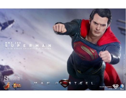 HOT TOYS Superman - Man of Steel (ตัวนี้ทำออกมาได้เหมือนเฮนรี่ คาวิลล์มากๆครับ)