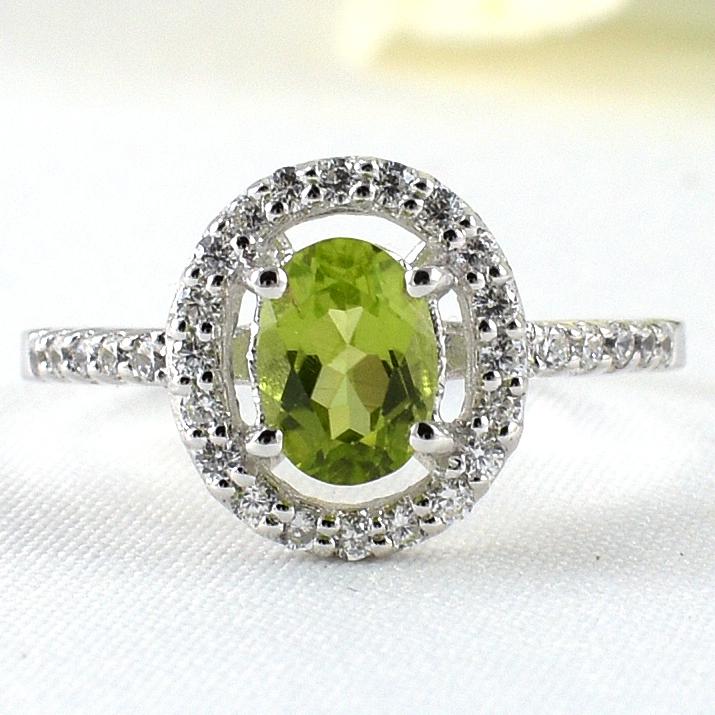 แหวนเงินแท้ราคาถูกชุบทองคำขาว เพอริดอทแท้ 0.98 กะรัต เพชรCZ 0.30 กะรัต งานประณีตสวยงาม สั่งผลิตค่ะ