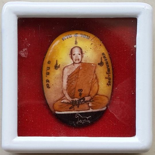 ล็อคเก็ต ท่านเจ้าคุณอุดมวัฒนมงคล วัดถ้ำวัฒนมงคล ครบ 5 รอบ หลังบรรจุมวลสารมงคล เกศา จีวร ทรายทองอธิษฐาน+อัฐิคุณแม่บุญเรือน