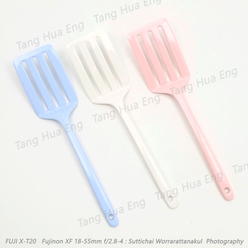 ตะหลิวมีร่อง เมลามิน 12 นิ้ว # 5211 ตราซุปเปอร์แวร์/สีฟ้า/สีครีมขาว/สีชมพู