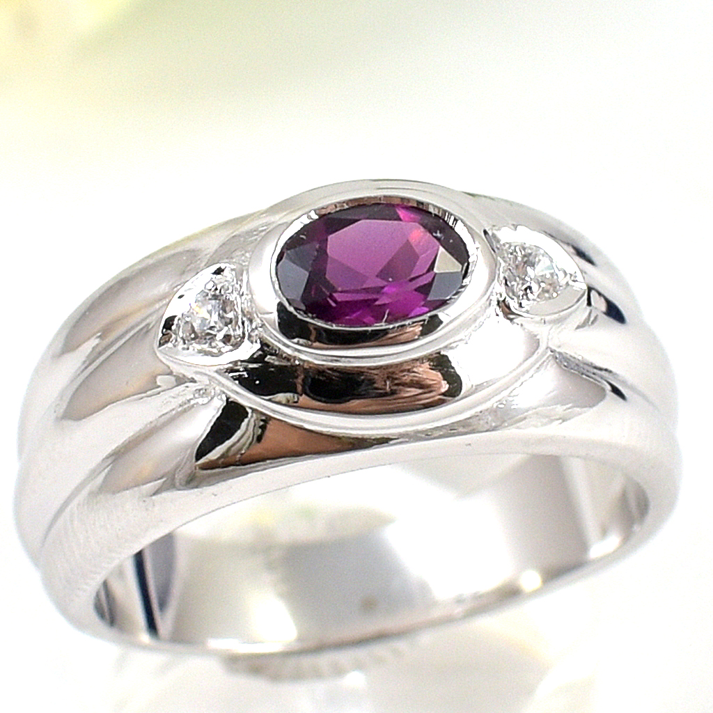 แหวนเงินแท้ราคาถูกชุบทองคำขาว พลอยแท้โรโดไลท์การ์เน็ต 0.65 กะรัต เพชรCZ 0.06 กะรัต งานประณีตสวยงาม สั่งผลิตค่ะ