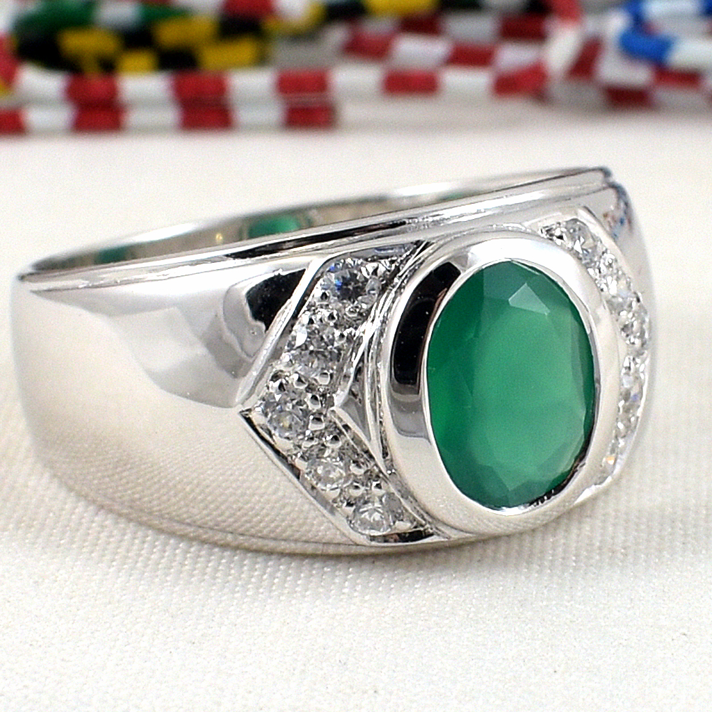 แหวนเงินแท้ราคาถูกชุบทองคำขาว พลอยแท้กรีนอะเกท 1.60 กะรัต เพชรCZ 0.30 กะรัต งานประณีตสวยงาม สั่งผลิตค่ะ