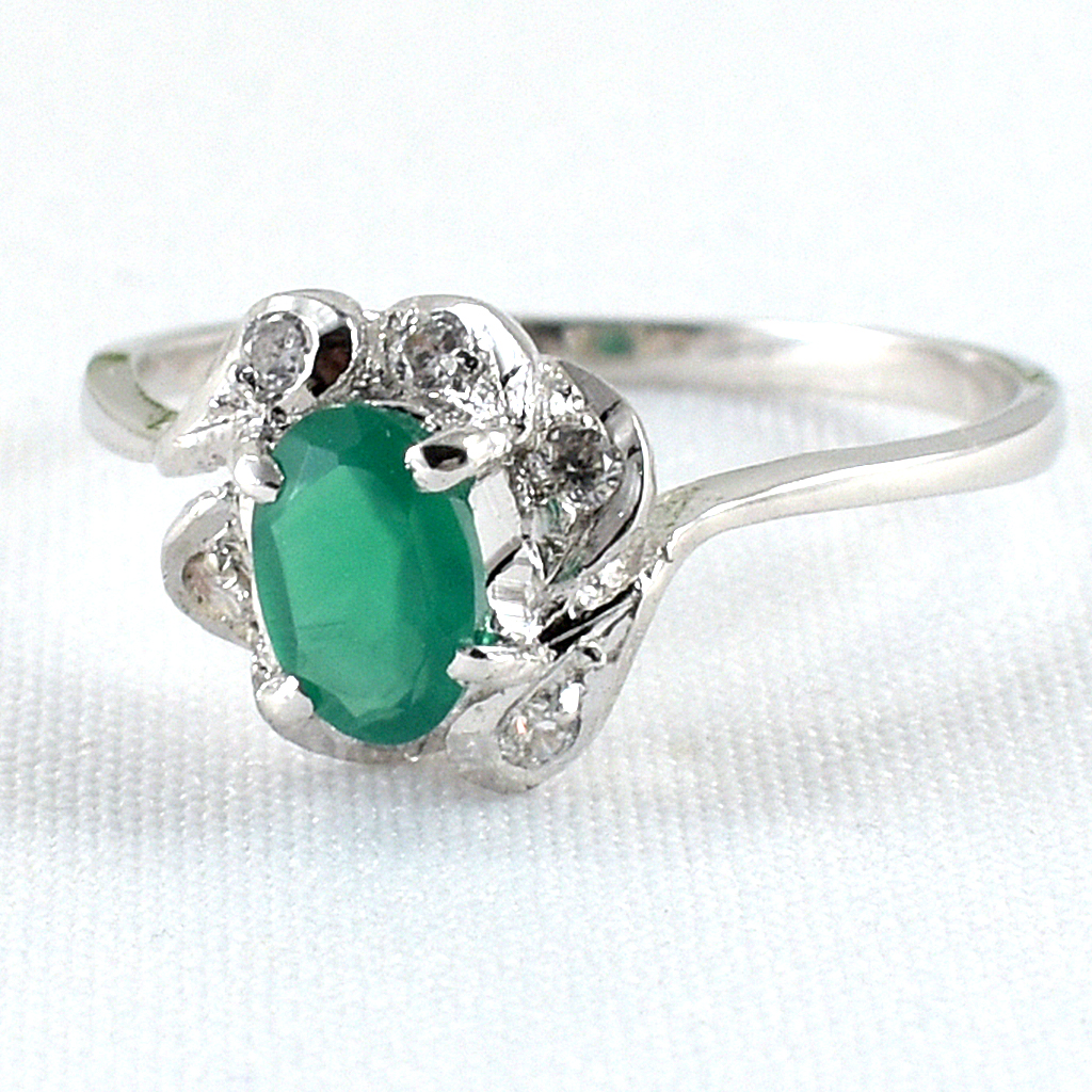 แหวนเงินแท้ราคาถูกชุบทองคำขาว พลอยแท้กรีนอะเกท 0.45 กะรัต เพชรCZ 0.09 กะรัต งานประณีตสวยงาม สั่งผลิตค่ะ