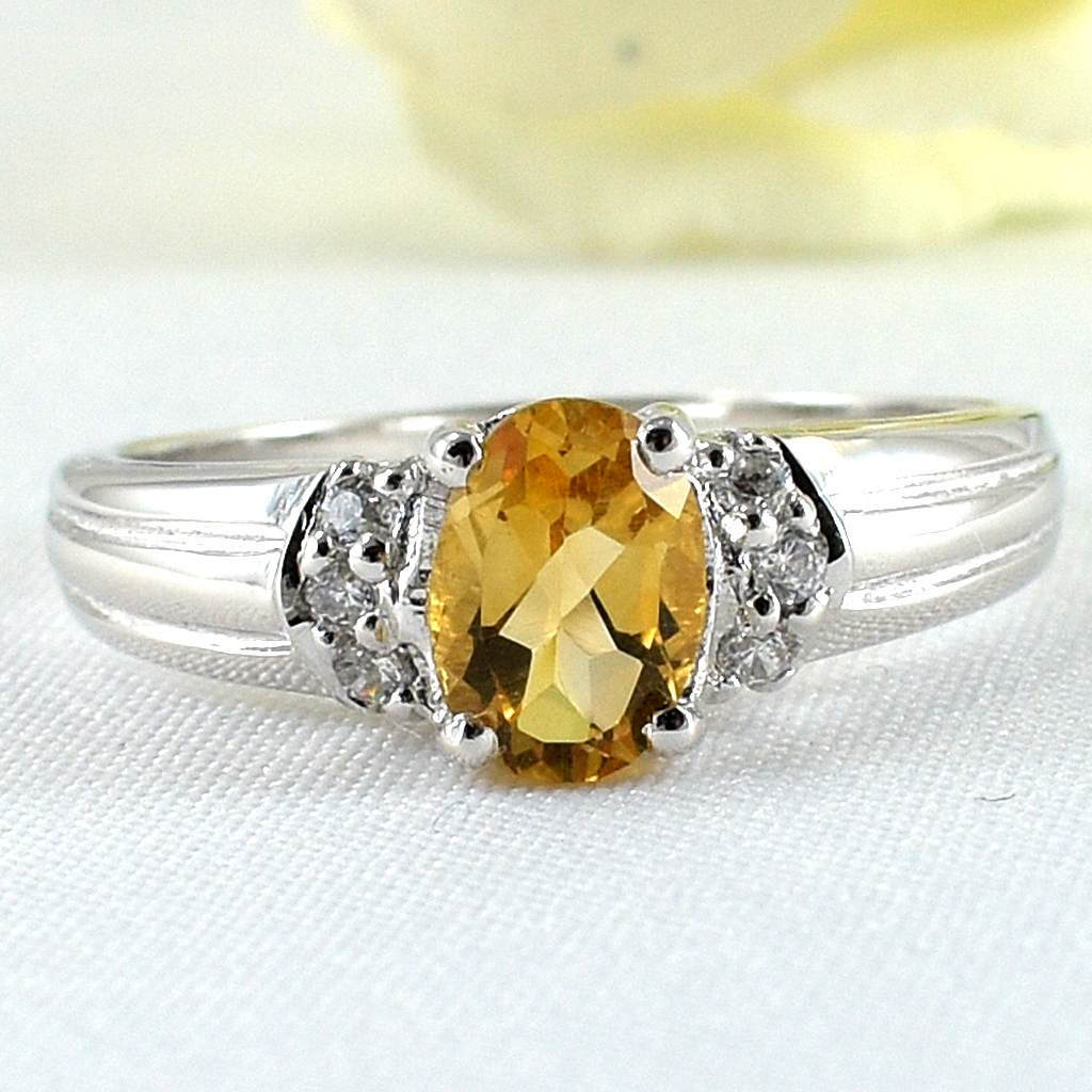 แหวนเงินแท้ราคาถูกชุบทองคำขาว ซิทรินแท้ 1.0 กะรัต เพชรCZ 0.11 กะรัต งานประณีตสวยงาม สั่งผลิตค่ะ