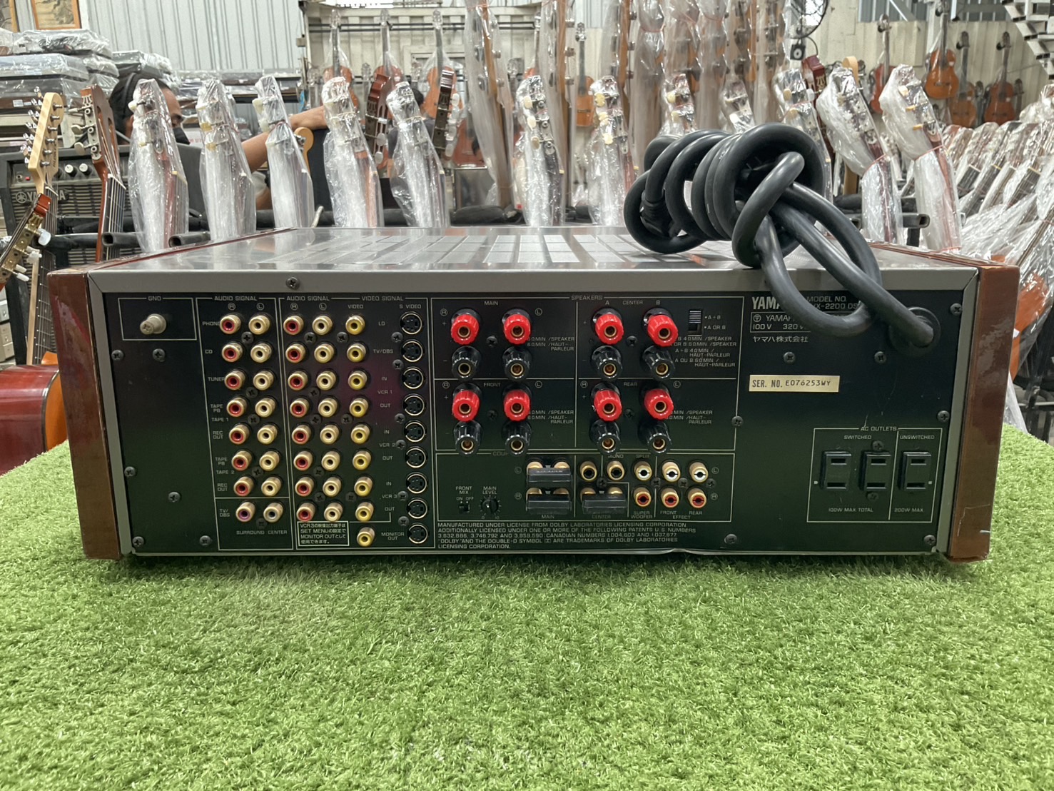 เครื่องขยายเสียง YAMAHA : AVX-2200 DSP สินค้าไม่พร้อมใช้งาน (ต้องซ่อม)