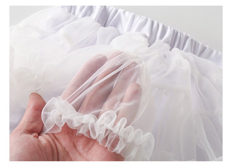 ชุดเต้น ชุดเชียร์ เสื้อแขนสั้นZERO +กระโปรงระบายชั้นสีขาว