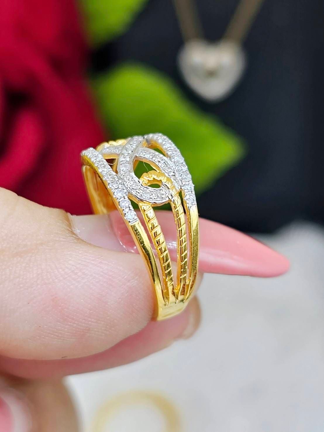 พร้อมส่งและสั่งผลิตแหวนเพชรอินฟินิตี้แถวข้าง แหวนแต่งงาน แหวนหมั้น ใส่เที่ยว ออกงาน แหวนทองคำ 9K เพชรกุหลาบแท้ 0.26 กะรัต 51 เม็ด ราคาถูกมาก ส่งฟรี