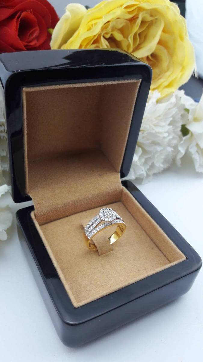 สั่งผลิตเพชรเบลเยี่ยมคัท แหวนแต่งงาน แหวนหมั้น ใส่เที่ยว ออกงาน แหวนทองคำ 18K เพชรแท้ 0.79 กะรัต 5.03 กรัม น้ำ 99 ราคาถูกมาก มีใบรับประกันค่ะ