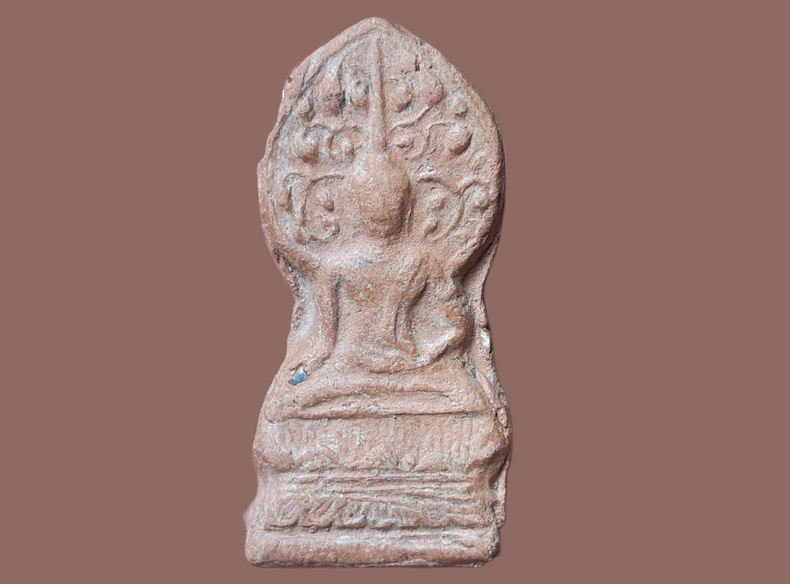 พระปรกโพธิ์เชียงแสน จังหวัดเชียงราย กรุเชียงแสน เนื้อดิน