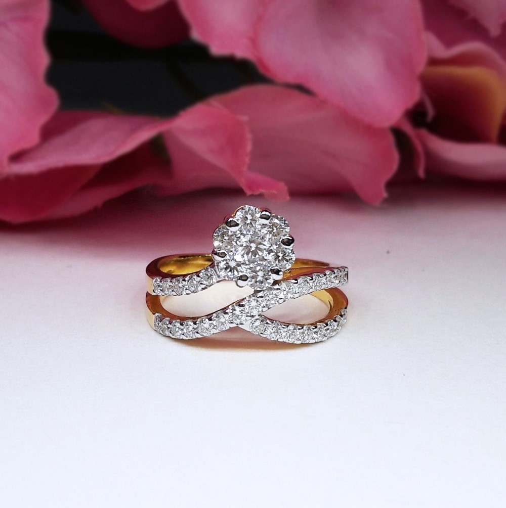 สั่งผลิตเพชรเบลเยี่ยมคัท แหวนแต่งงาน แหวนหมั้น ใส่เที่ยว ออกงาน แหวนทองคำ 18K เพชรแท้ 0.96 กะรัต 4.74 กรัม น้ำ 99 ราคาถูกมาก มีใบรับประกันค่ะ