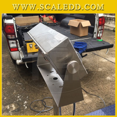 เครื่องชั่งดิจิตอล Build in Thermal Printer ยี่ห้อ SDS รุ่น IDS701-PLED ตาชั่ง1ตัน เครื่องชั่งดิจิตอล1ตัน เครื่องชั่งบิ้วอินปริ้นเตอร์ 1ตัน ขนาดแท่น 100x100cm. พิกัด 1000kg ความละเอียด100g ตาชั่ง1000กิโล กิโล1ตัน