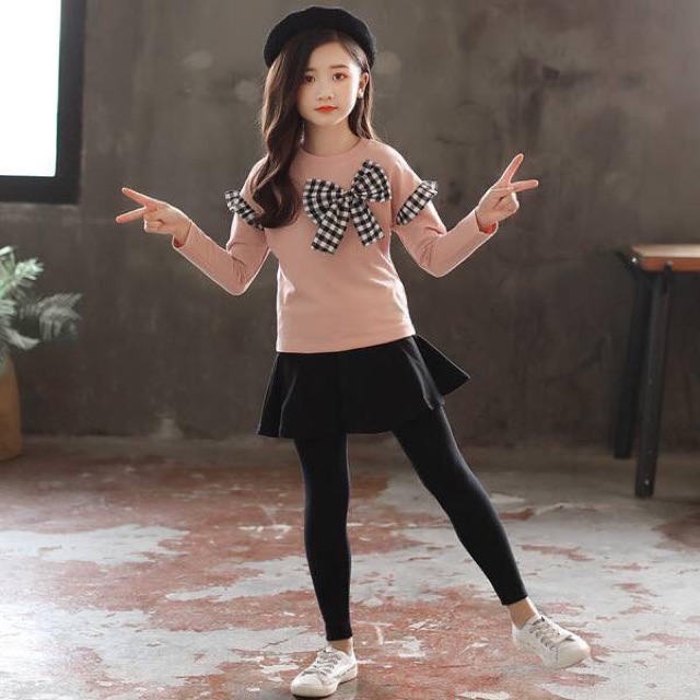 กันหนาว :ชุดเซ็ตเสื้อแขนยาว สีชมพู+เลกกิ้งกระโปรง