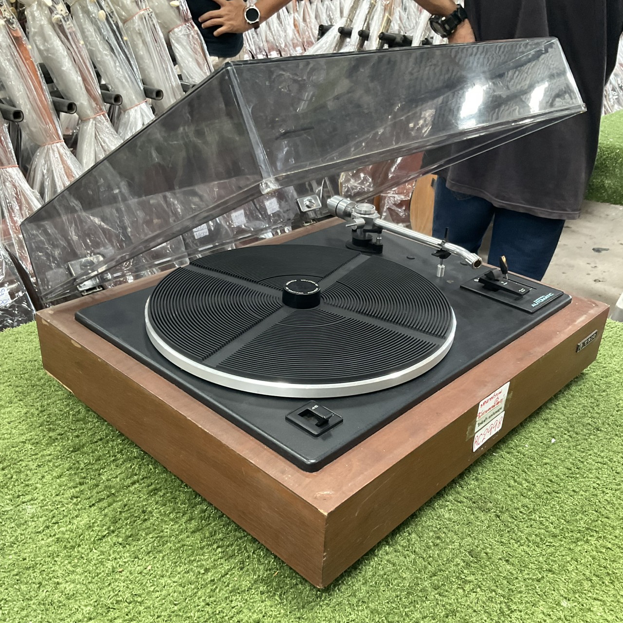 เครื่องเล่นแผ่นเสียง TRIO : KP-3021