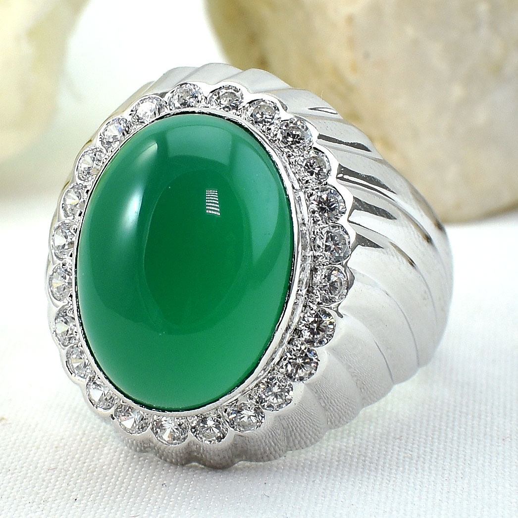 แหวนเงินแท้ราคาถูกชุบทองคำขาว พลอยแท้กรีนอะเกท 11.50 กะรัต เพชรCZ 0.72 กะรัต งานประณีตสวยงาม สั่งผลิตค่ะ