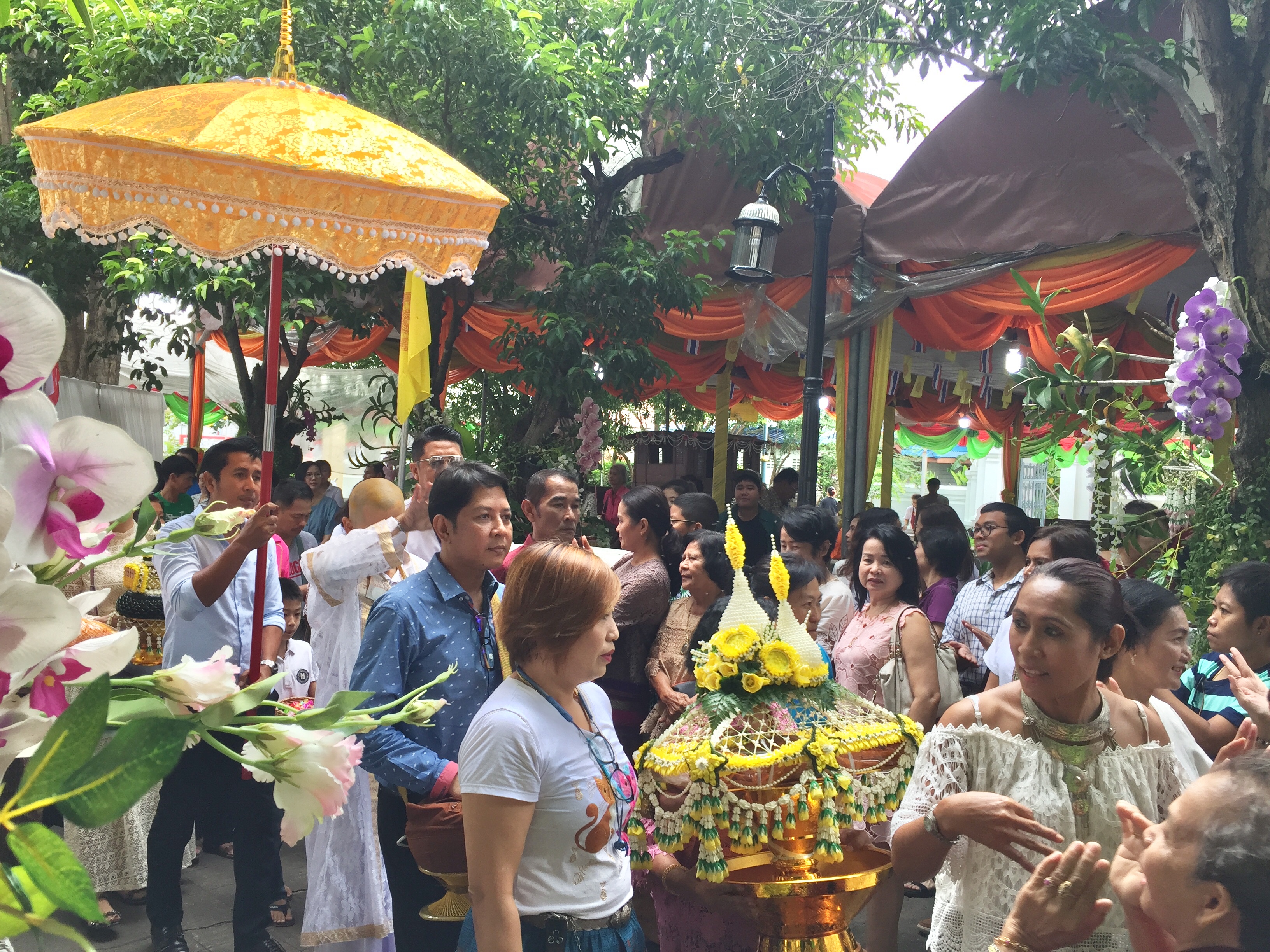 ชุดเครื่องบวชดอกไม้สด ส่งงาน วัดเสนาสฯ จ.พระนครศรีอยุธยา