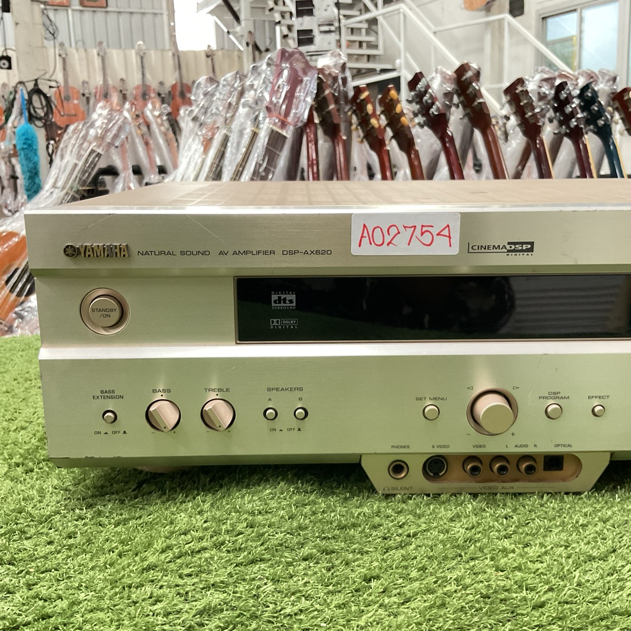 เครื่องขยายเสียง YAMAHA : DSP-AX620