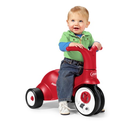 จักรยานสามล้อสามารถปรับเป็นขาไถหรือจักรยานถีบได้ radio flyer scoot 2 pedal