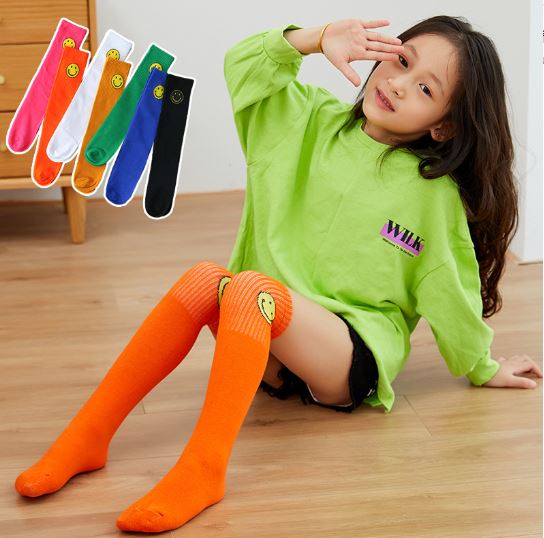 พร้อมส่ง ถุงเท้า แบบยาว ใส่เต้น การแสดง กันหนาว ลายอมยิ้ม/ลายตัว M