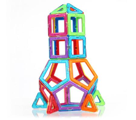 ตัวต่อแม่เหล็ก Magformers Standard Set (62-pieces)