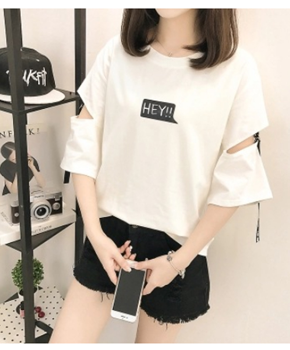 เสื้อแฟชั่นคอกลม สกรีนกลางอก สไตล์เท่ห์ๆ แนวเกาหลี-มี 2 สี รหัส 1835