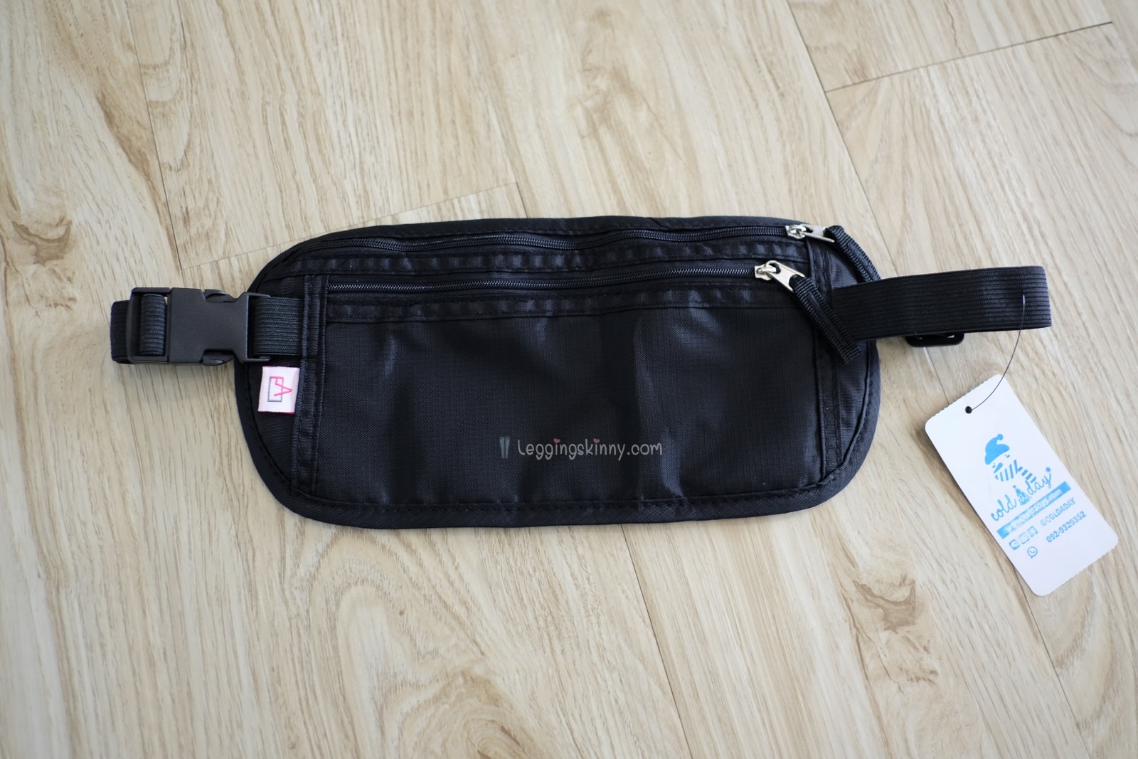 กระเป๋าคาดเอว แบบมี RFID Blocking สีดำ