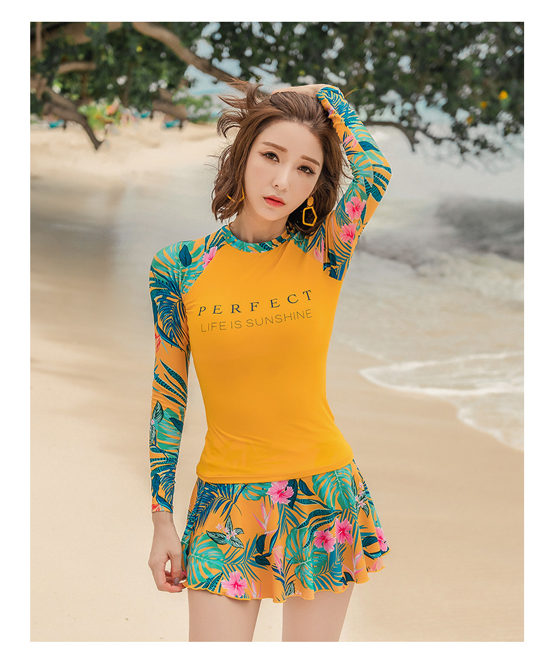 ชุดว่ายน้ำผู้หญิงเซต3 ชิ้น 3xl กัน uv รอบอก36-42 กางเกงและกระโปรงรอบเอว 32-36 สะโพก38-46 นิ้วยาว 13 นิ้วค่ะ ผ้าดี งานสวยมากๆค่ะ