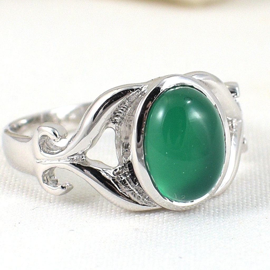 แหวนเงินแท้ราคาถูกชุบทองคำขาว พลอยแท้กรีนอะเกท 2.25 กะรัต งานประณีตสวยงาม สั่งผลิตค่ะ