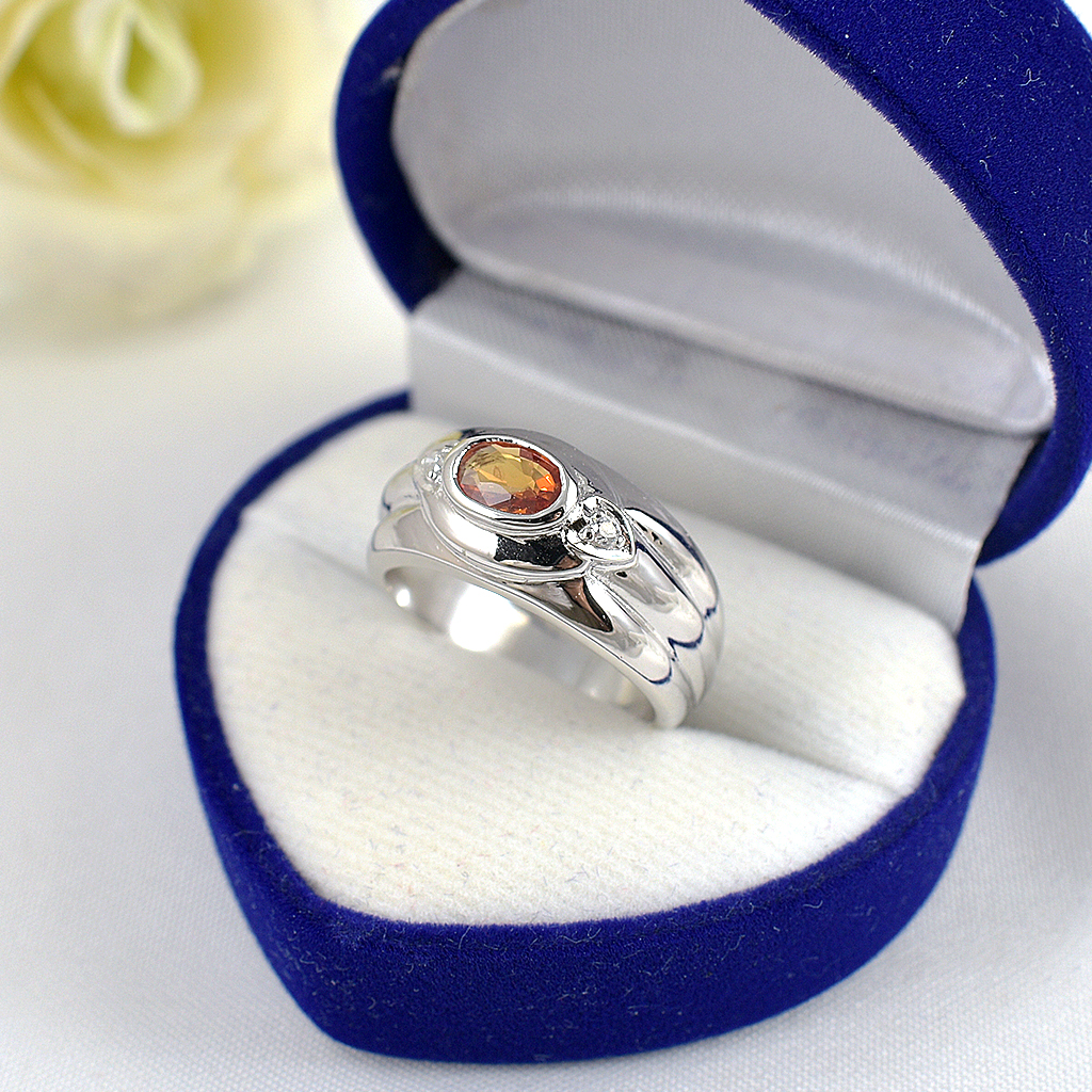 แหวนเงินแท้ราคาถูกชุบทองคำขาว บุษราคัมแท้ 0.55 กะรัต เพชรCZ 0.06 กะรัต งานประณีตสวยงาม สั่งผลิตค่ะ