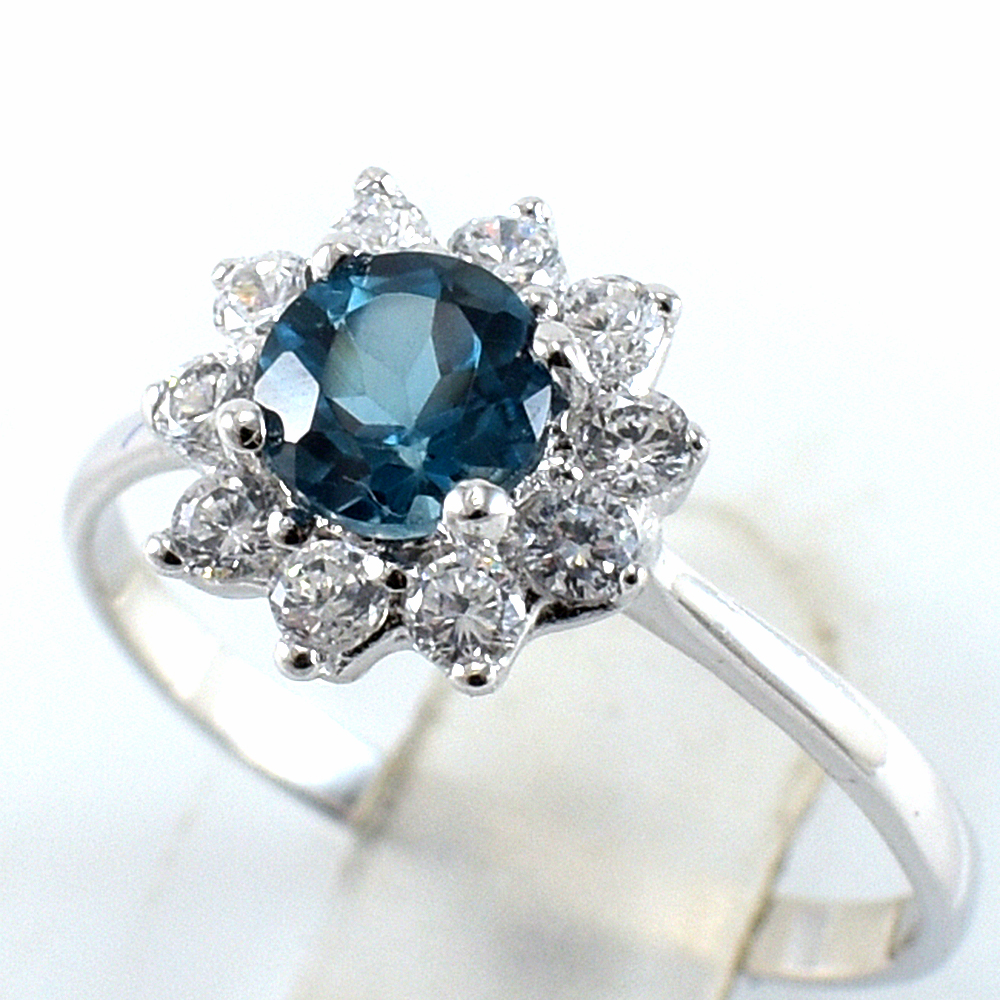 แหวนเงินแท้ราคาถูกชุบทองคำขาว ลอนดอนบลูโทปาซแท้ 0.65 กะรัต งานประณีตสวยงาม สั่งผลิตค่ะ