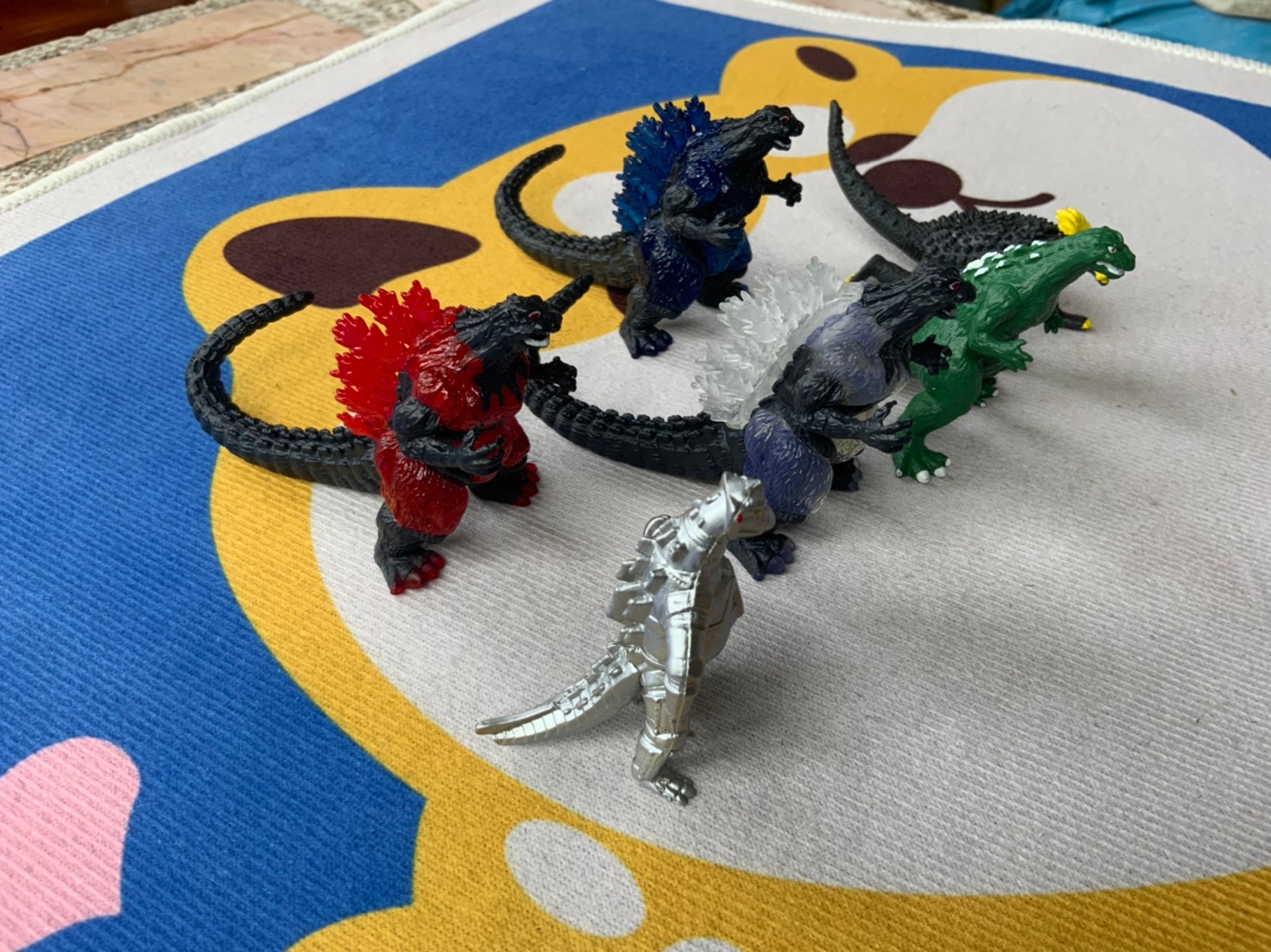 ตุ๊กตาโมเดลก๊อตซิลล่า เซ็ต 6 ตัว7-8cm